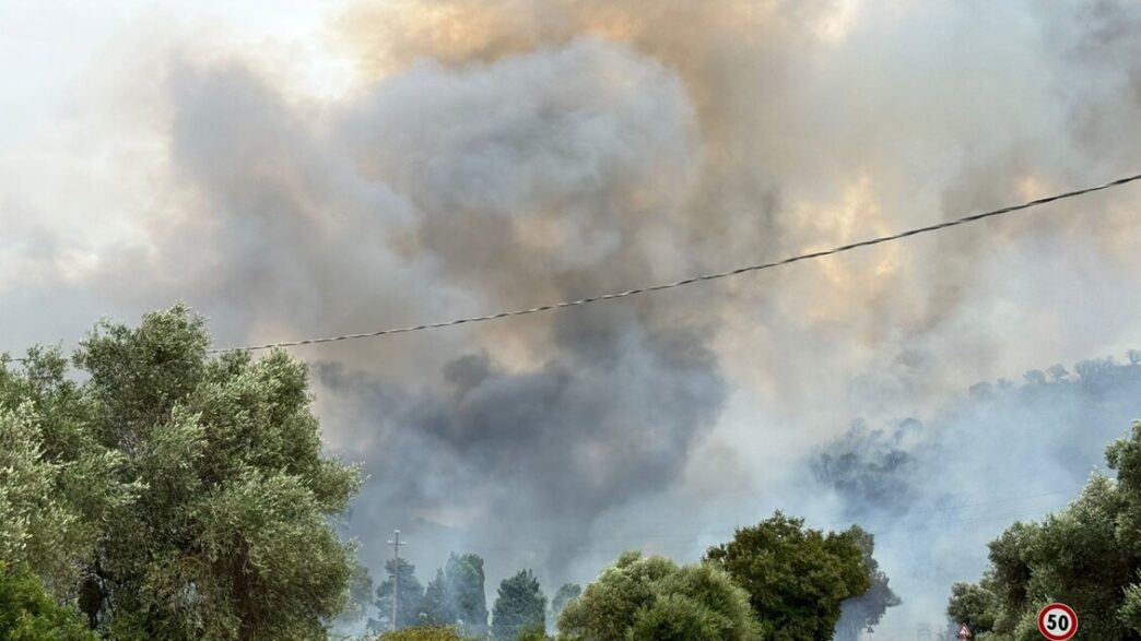 Incendi Devastano Villacidro E