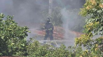 Incendio Al Confine Tra Castel