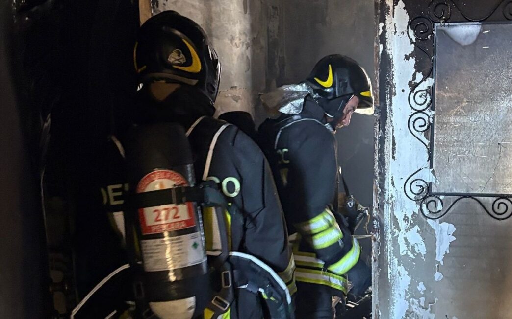 Incendio Al Decimo Piano In Un