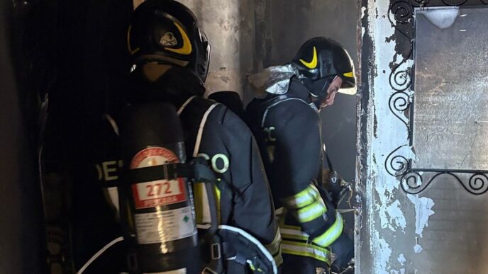 Incendio Al Decimo Piano In Un