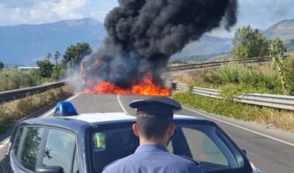 Incendio Di Un Autocarro Sulla