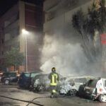 Incendio Distrugge Sei Auto E Una Moto A Lamezia Terme, Indagano Le Forze Dell’ordine