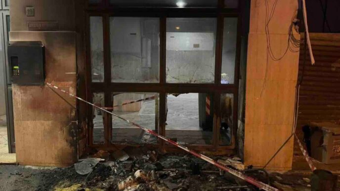 Incendio Doloso A Napoli Minac