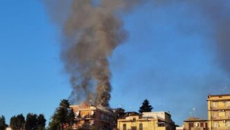 Incendio In Un Palazzo Ater A