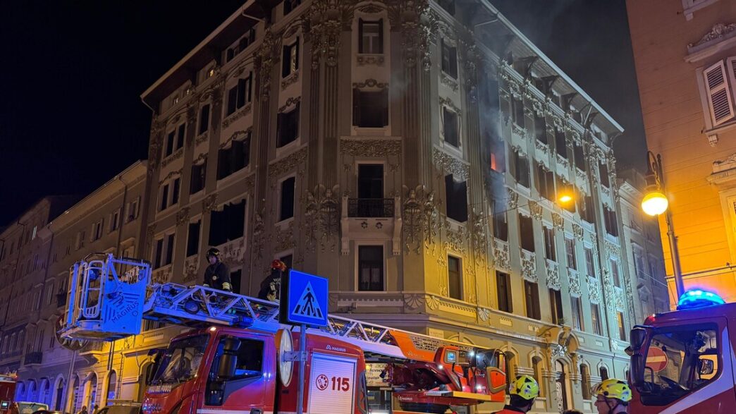 Incendio In Una Palazzina Di V