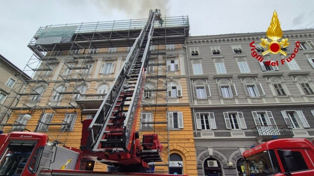 Incendio In Via Giulia3A Tetto