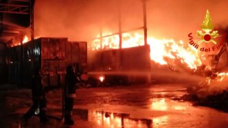 Incendio Nella Zona Industrial