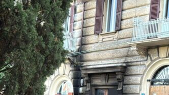 Incendio Sospetto Di Un Porton