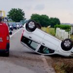 Incidente A Cambiano: Una Fiat Panda Si Ribalta Sulla Provinciale Per Chieri E Blocca Il Traffico