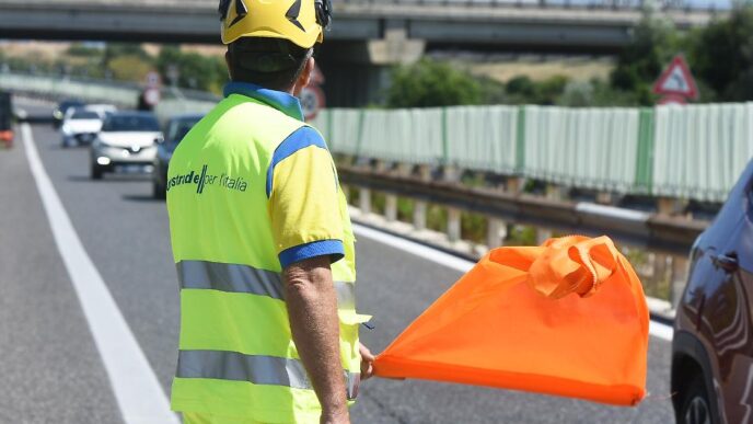 Incidente Con Quattro Feriti S