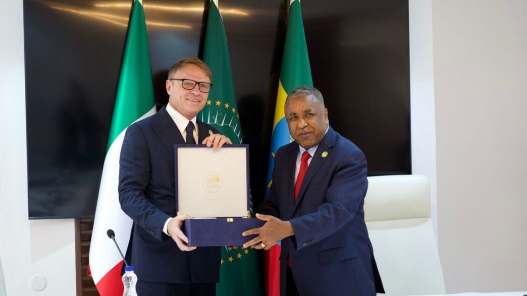 Italia Ed Etiopia Firmano Acco