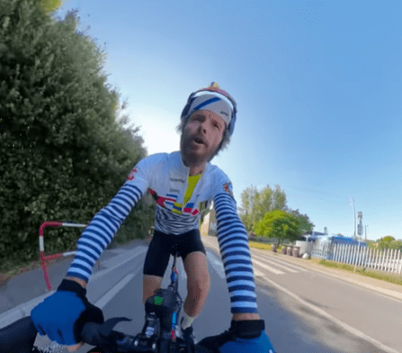 Jovanotti Riparte In Bici Per