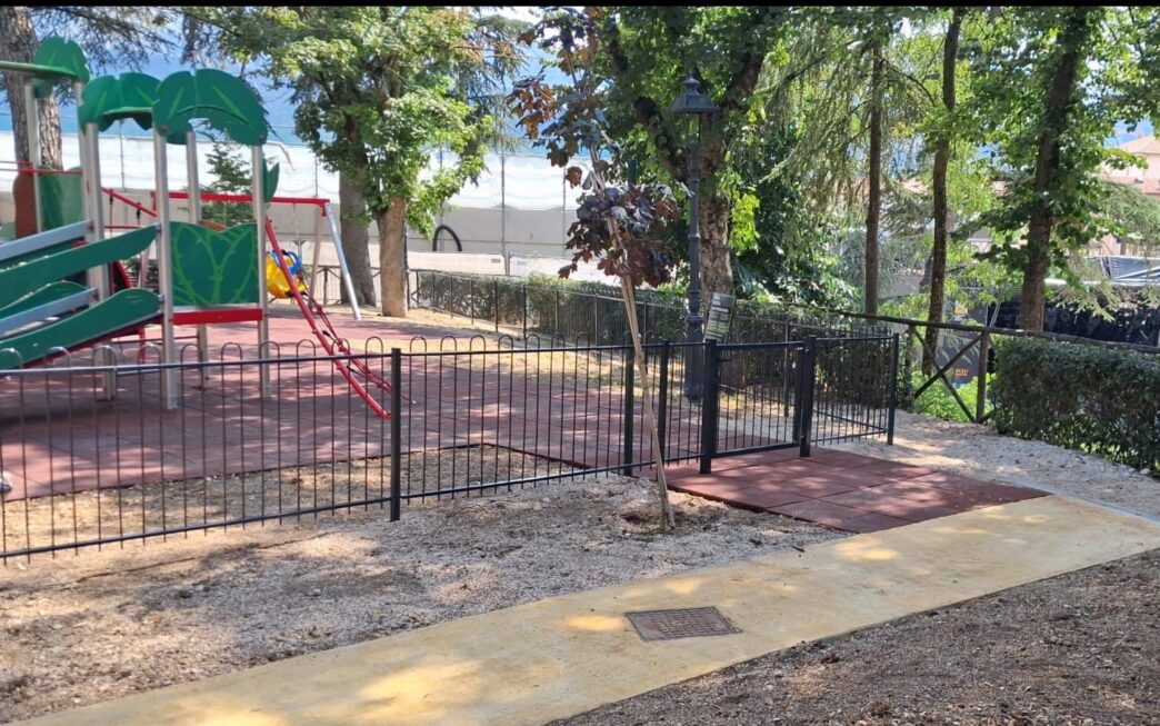 Le28099Aquila Riapre Le28099Area Giochi