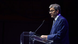 Le28099Economia Italiana Mostra Seg
