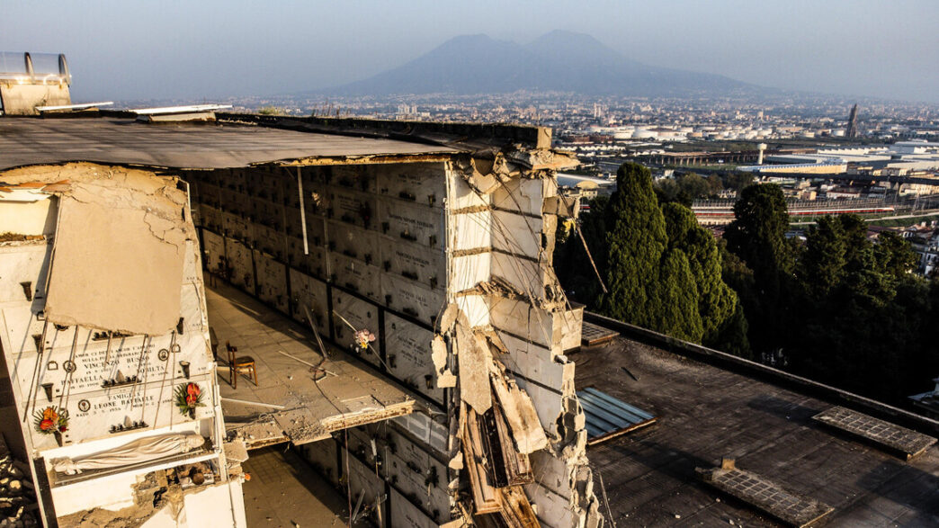 La Curia Di Napoli Investe 250
