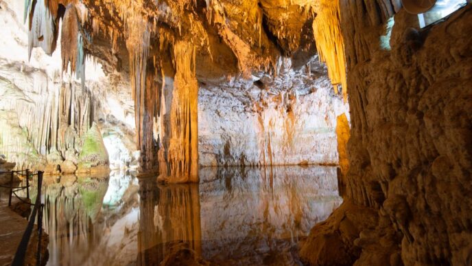 La Grotta Verde Di Alghero Apr