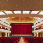 La Nuova Stagione Del Teatro Lirico Giorgio Gaber Di Milano Con Il Festival Della Commedia Italiana E Grandi Eventi