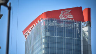 La Procura Di Milano Autorizza