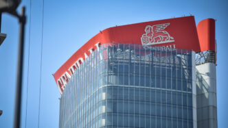 La Procura Di Milano Autorizza