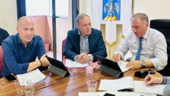 La Provincia Delle28099Aquila Celeb