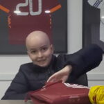 La Roma Regala Due Maglie Personalizzate A Un Ex Portiere E A Un Bambino Malato Di Cancro