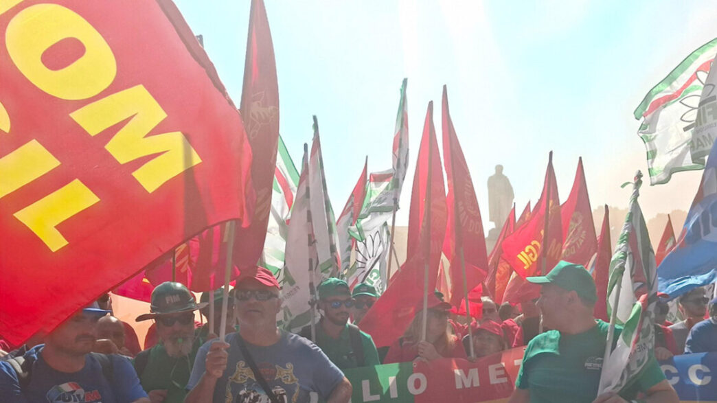 Lavoratori In Presidio Per Lic