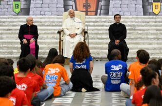 Leone Xiv Incontra I Bambini D