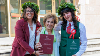 Mamma E Figlia Si Laureano Con