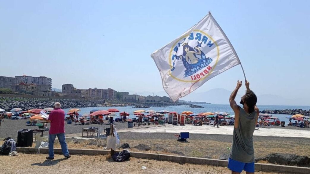 Manifestazione Sulla Spiaggia