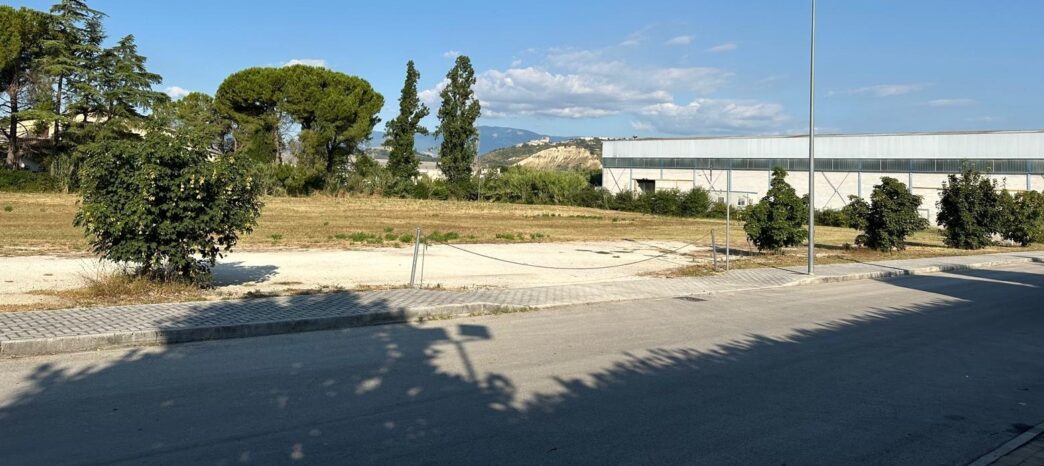 Manoppello Avrc3A0 Una Piscina Co