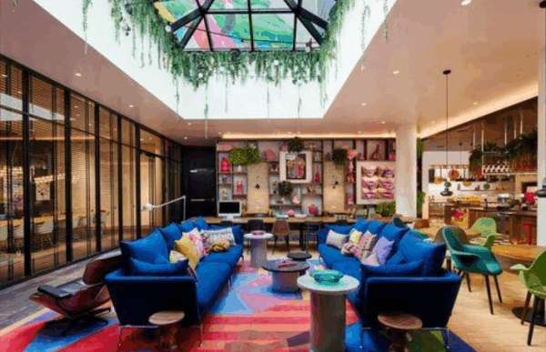 Marriott Completa Le28099Acquisizio