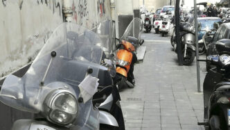Mercato Delle Due Ruote A Moto