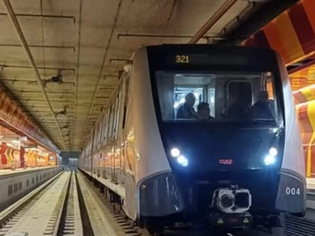Metropolitana Di Napoli Ferma3A