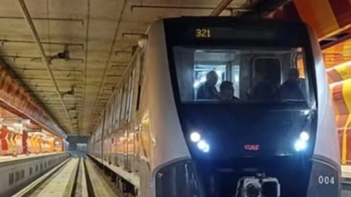 Metropolitana Di Napoli Ferma3A