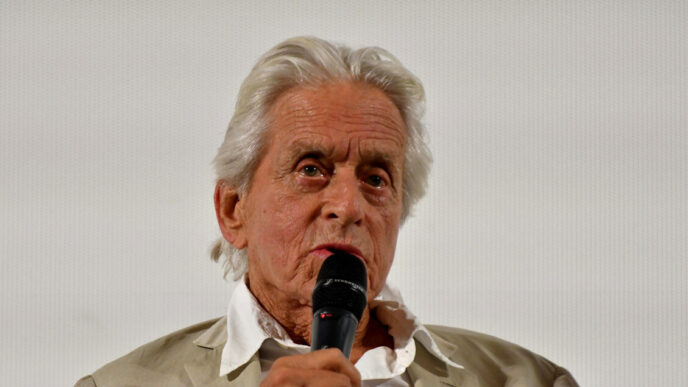Michael Douglas Avverte3A Gli S
