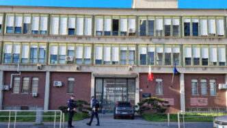 Milano2C Fermati Due Presunti R
