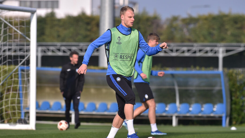 Mitchel Bakker Operato Al Gino