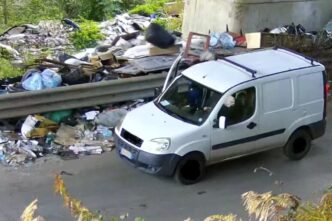 Multa Per Abbandono Rifiuti A