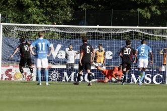 Napoli Battuto 2 0 Dall27Arezzo