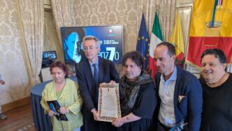 Napoli Celebra Enzo Avitabile
