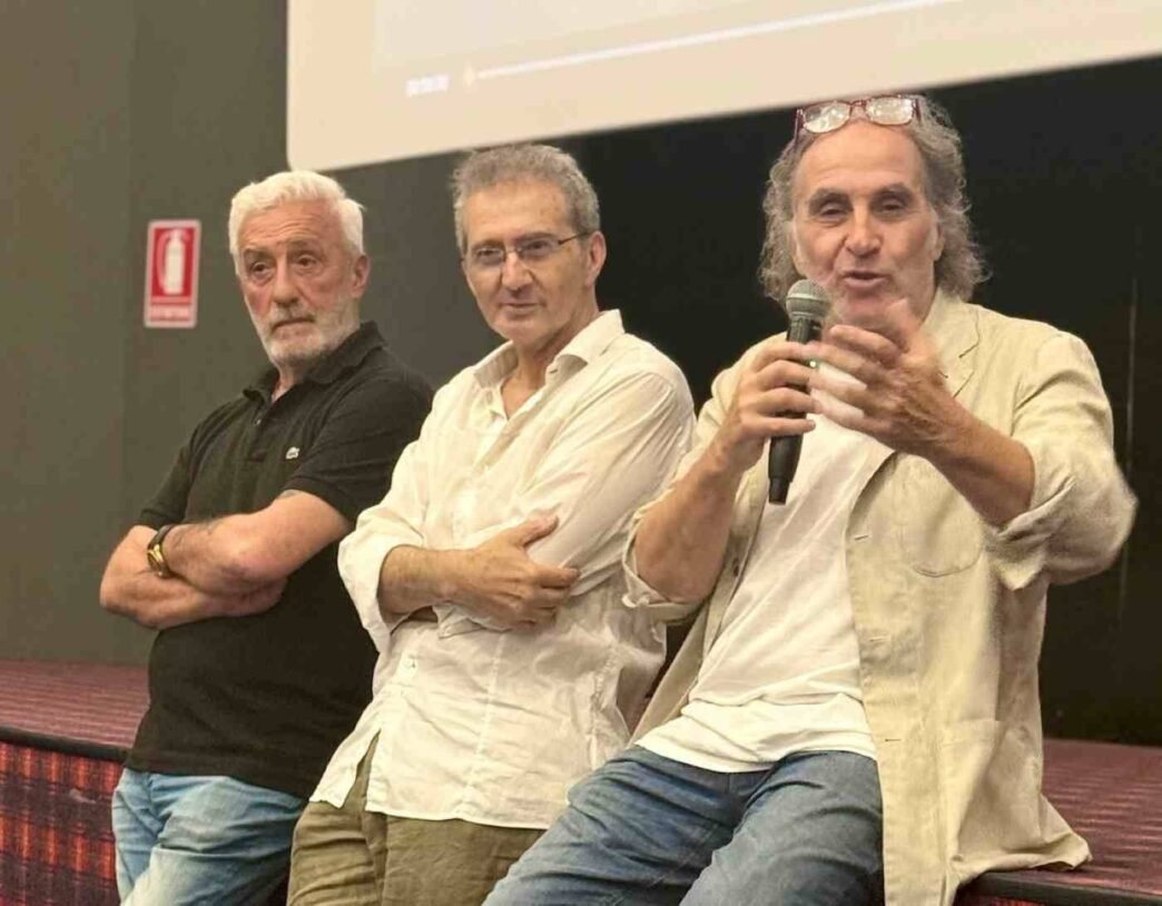 Napoli Torna A Celebrare Marad