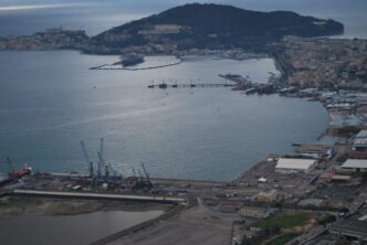 Nel Porto Commerciale Di Gaeta