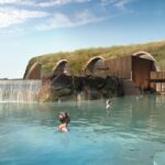 Nuova Laguna Geotermica In Islanda Con Cascate Spettacolari Vista Sull’aurora Boreale E Centro Benessere