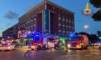 Omaggio Dei Vigili Del Fuoco A