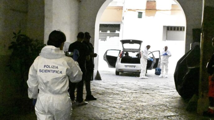 Omicidio Suicidio A Napoli2C Ex