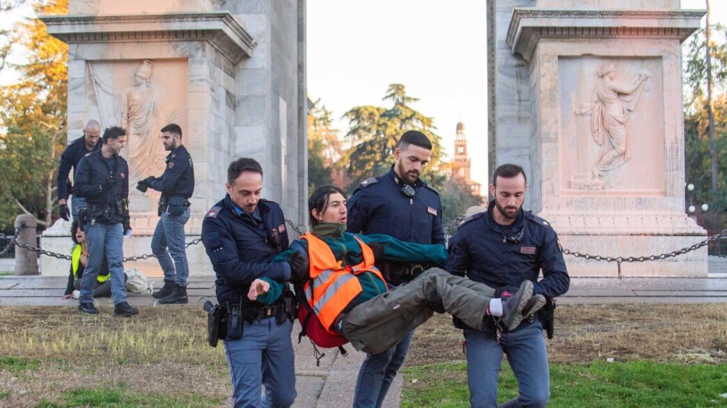 Processo A Milano Per Gli Undi