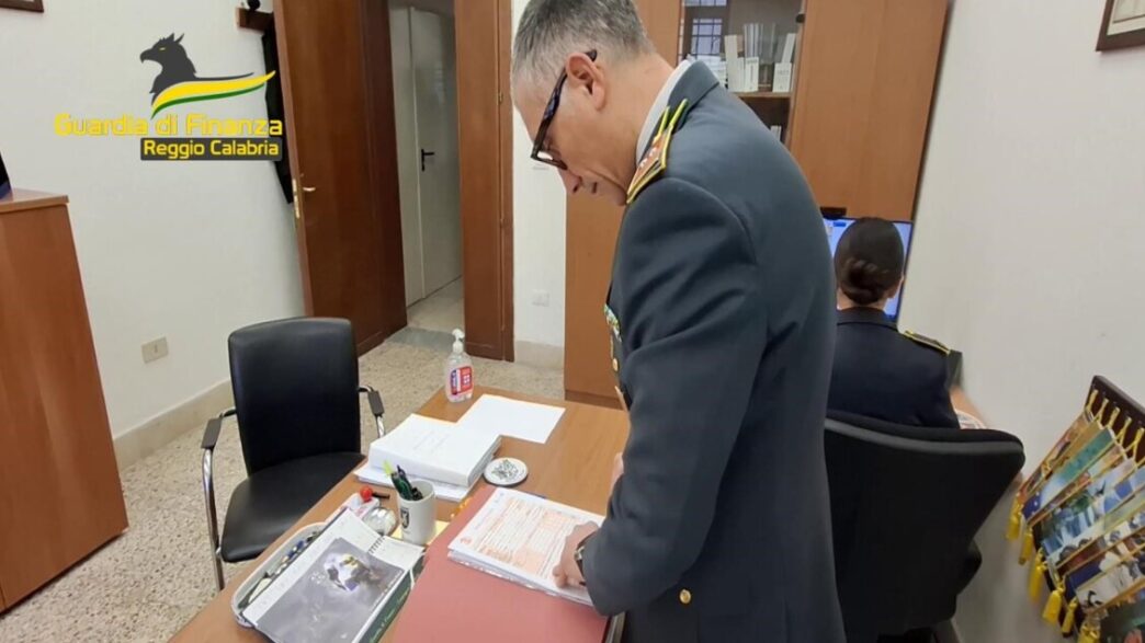 Procura Di Reggio Calabria Chi
