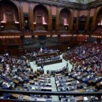 Protesta In Aula Alla Camera Per L’aria Condizionata Troppo Fredda Durante Le Votazioni Sul Dl Infrastrutture