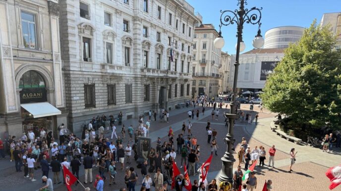 Protesta Per Le Dimissioni Del