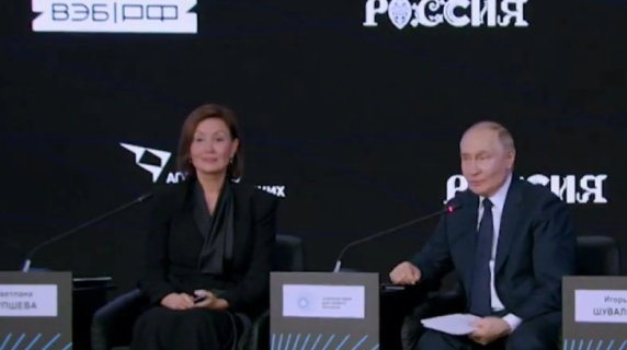 Putin Lascia Il Forum Con Una